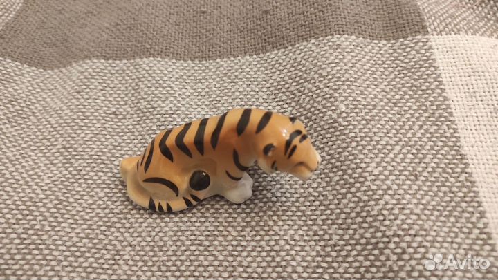 Статуэтка фарфор 