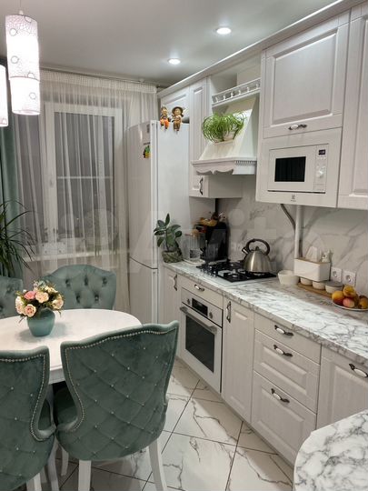 3-к. квартира, 65 м², 8/9 эт.