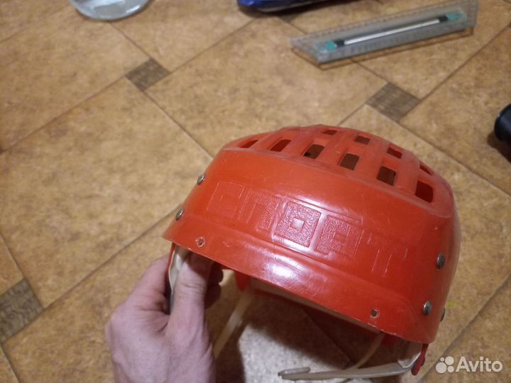 Каска хоккейная детская