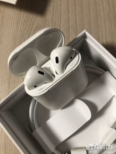 Airpods 2