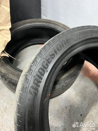 Bridgestone Alenza 001 235/45 R18