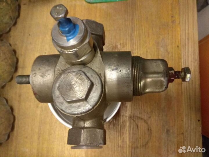 Регулятор давления пааз 11-3512010