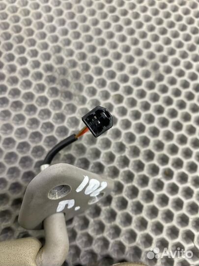 Б/У Козырек солнцезащитный (обшивка салона) правый