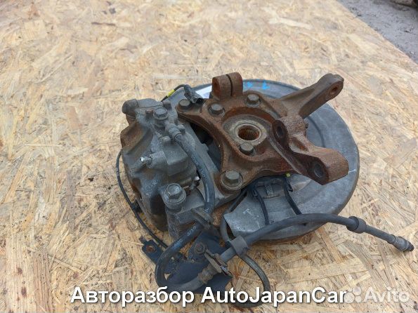 Передний левый кулак мицубиси аутлендер 3