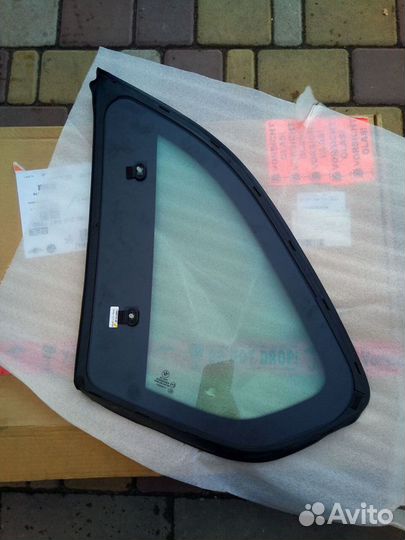 Стекло боковое заднее правое X5 F15, F85