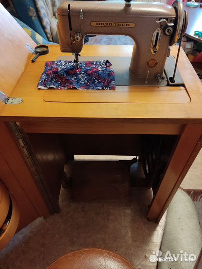 Швейная машина Подольск ножная