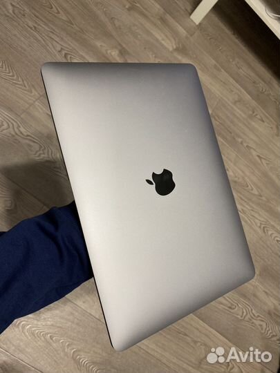 Apple MacBook air i3 2020