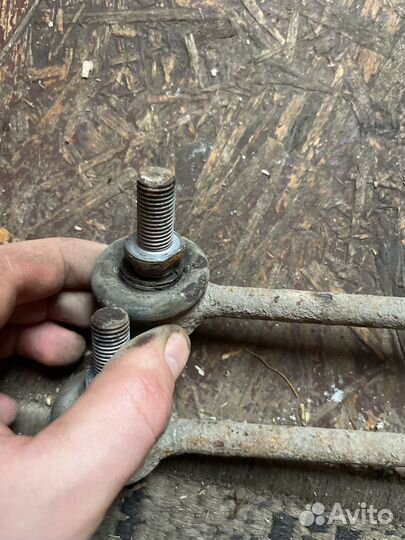 Стойка стабилизатора передняя range rover l322