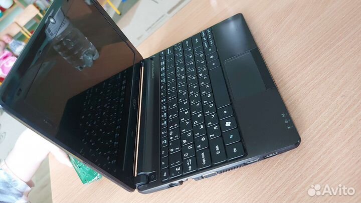 Нетбук acer aspire one