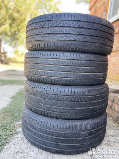 Continental UltraContact 225/60 R17 99H