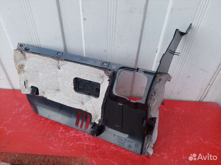 Накладка торпедо нижняя BMW 5 E60/61