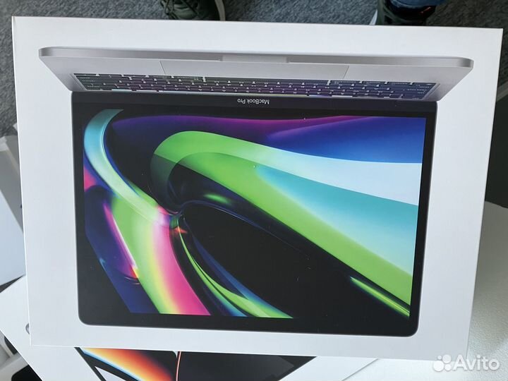 Коробка от MacBook и iPad