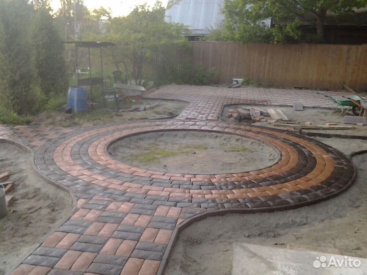 Укладка тротуарной плитки