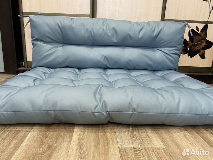 Матрасы, подушки для скамьи, садовой мебели