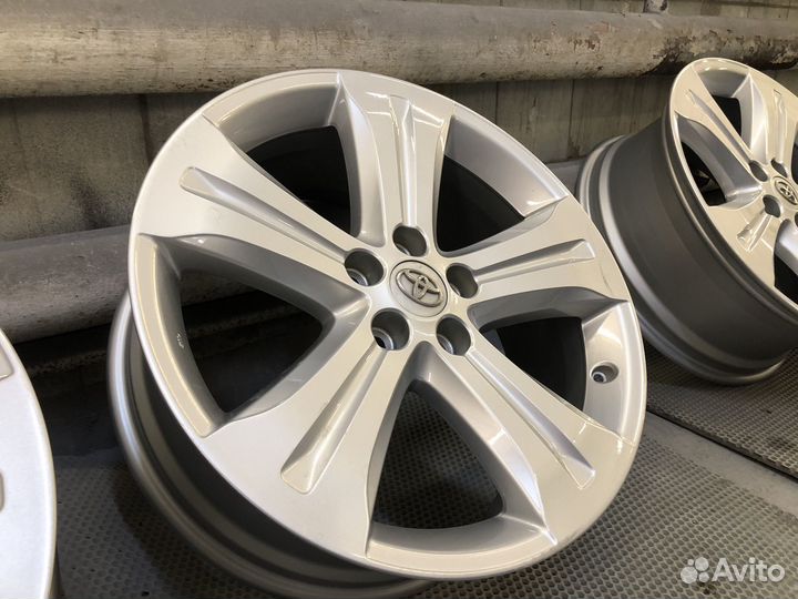 Диски литые toyota highlander r 18