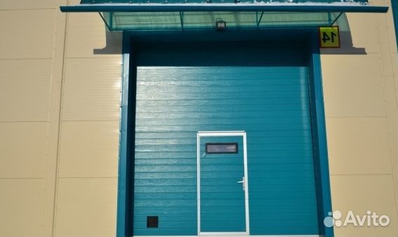 Секционные ворота