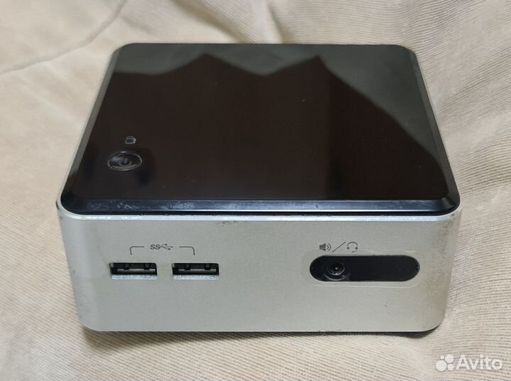 Мини пк Intel NUC D34010wykh2 i3/8/250