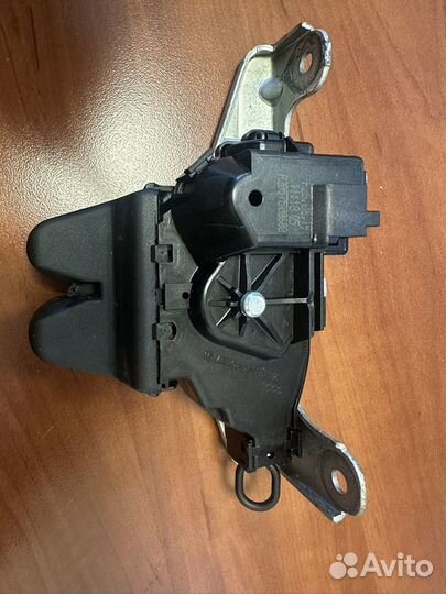 Замок багжника Mercdes C E CLA