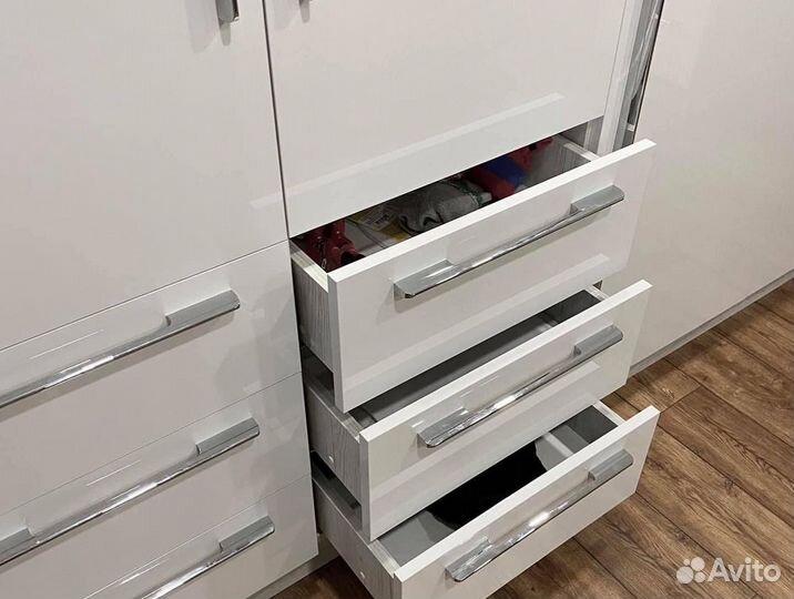 Шкафы купе на заказ. В любом стиле