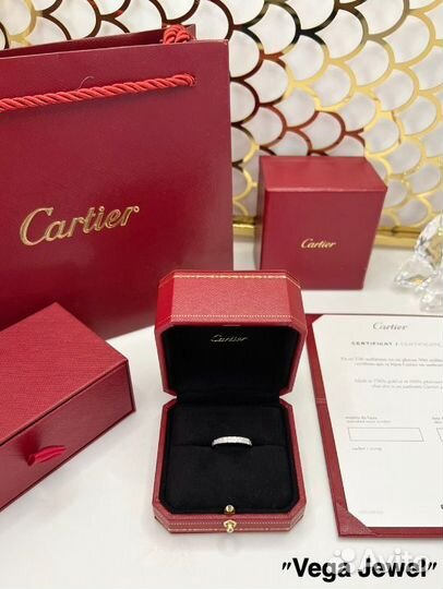 Женское кольцо Cartier Love