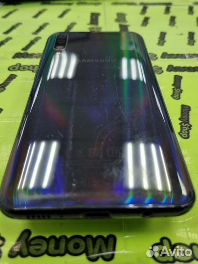 Samsung Galaxy A50, 4/64 ГБ