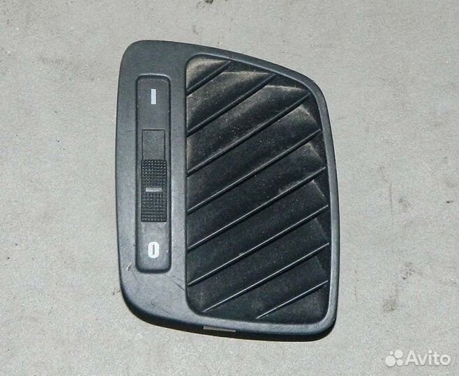 Дефлектор воздушный правый Audi A6 C5