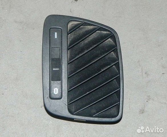 Дефлектор воздушный правый Audi A6 C5