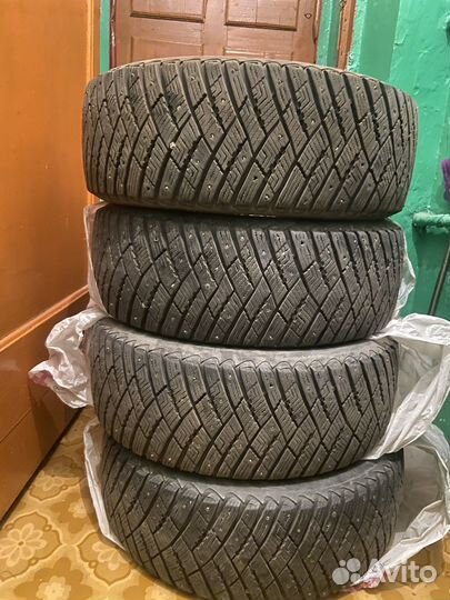 Goodyear UltraGrip Ice SUV 225/55 R18 102T