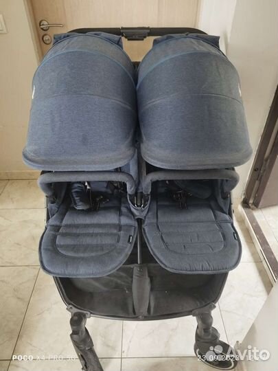 Коляска для двойни