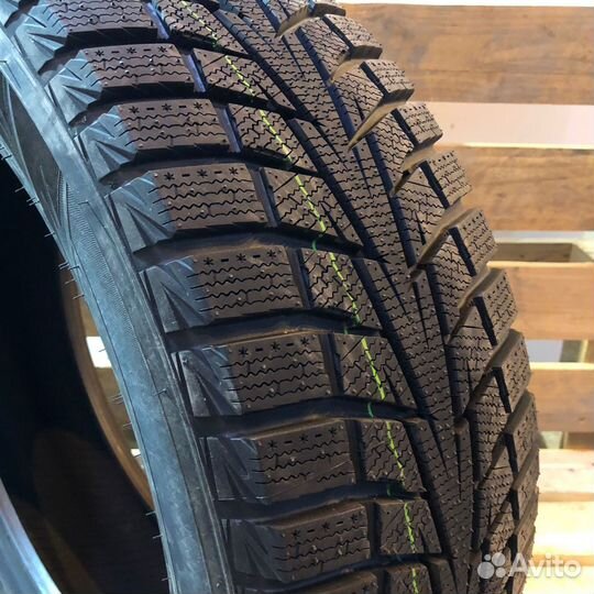 Hankook Winter I'Cept X RW10 225/65 R17 102T