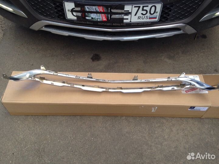 Хром накладка на бампер передний