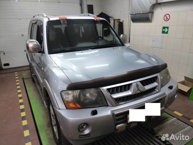 Лобовое стекло Mitsubishi Pajero 3
