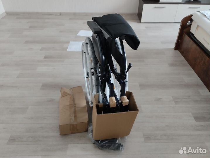 Кресло коляска для инвалидов новое