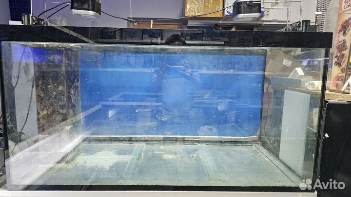 Аквариум с шахтой