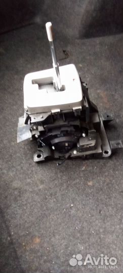 Селектор АКПП Toyota korolla auris