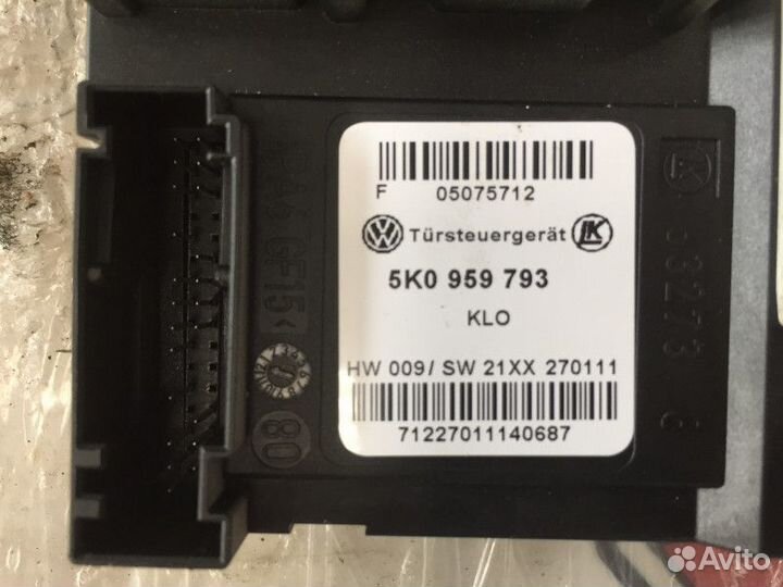 Моторчик стеклоподъемника передний левый Гольф 6