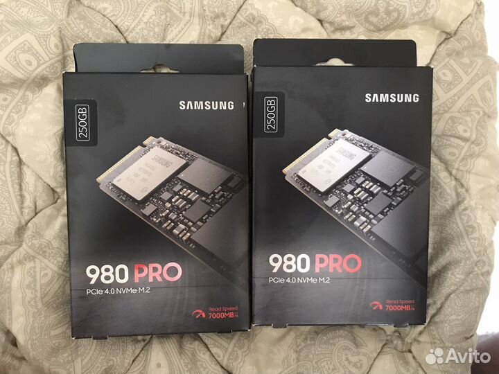 Samsung SSD 980 pro 250gb PCle 4.0 NVMe M.2