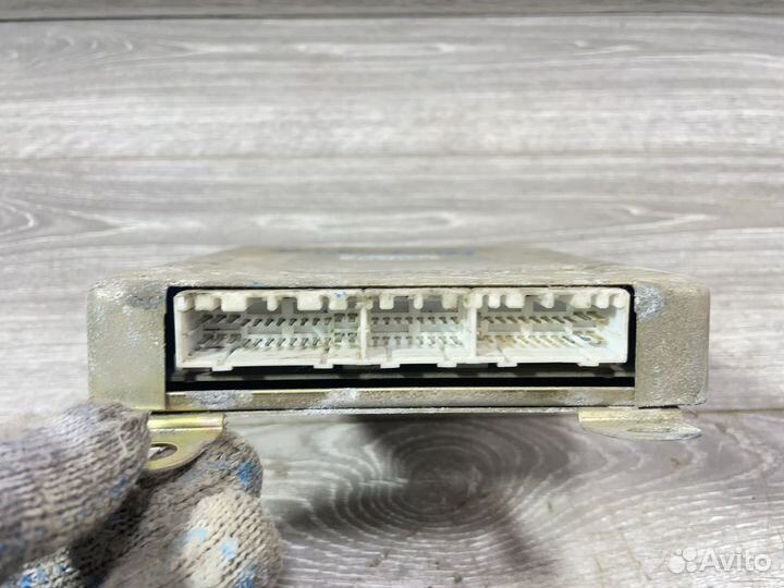 Блок управления двигателем mitsubishi galant 7