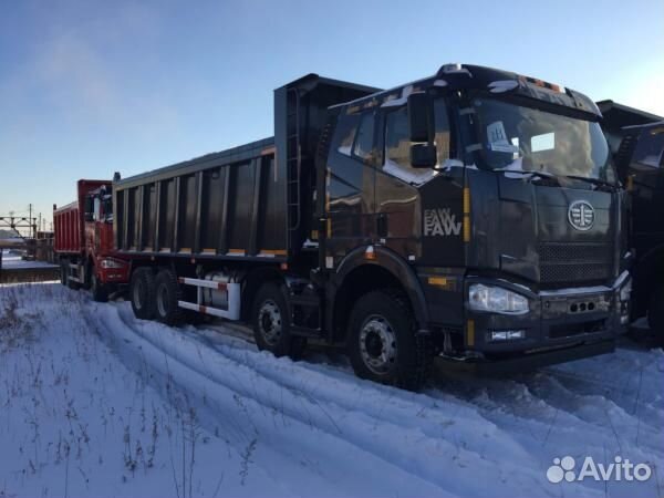 Самосвалы / Доставка щебня