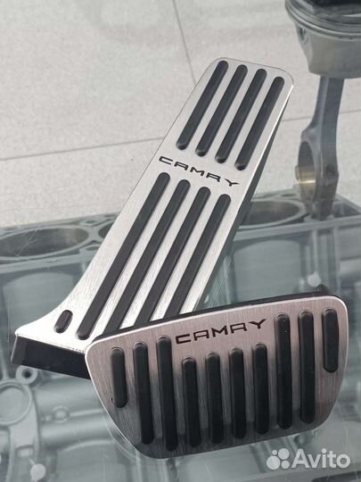 Накладки на педали toyota v50 v55 v70 v75