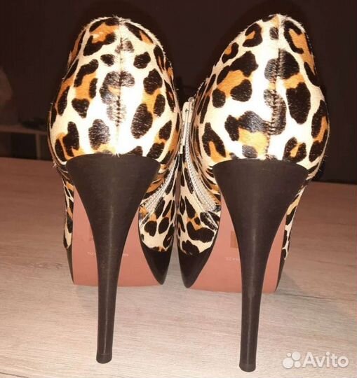 Ботильоны кожа мех Kurt Geiger на высоком каблуке