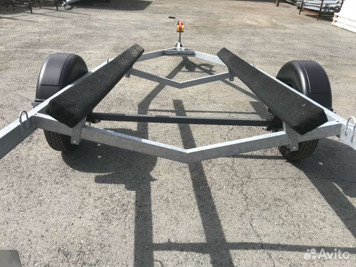 Прицеп для лодки 5,5 м