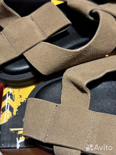 Сандалии женские