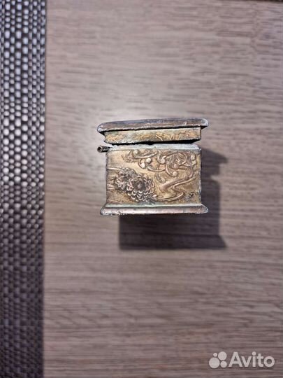 Шкатулка с узором модерн