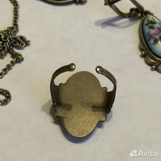 Гарнитур финифть