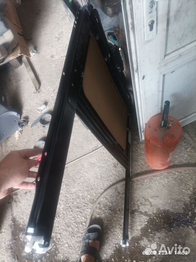 Люк Porsche Cayeene