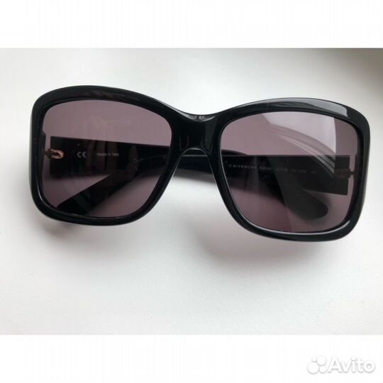 Солнцезащитные очки Givenchy