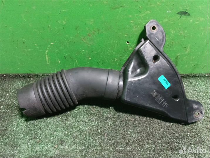 Воздухозаборник Suzuki Ignis 2007