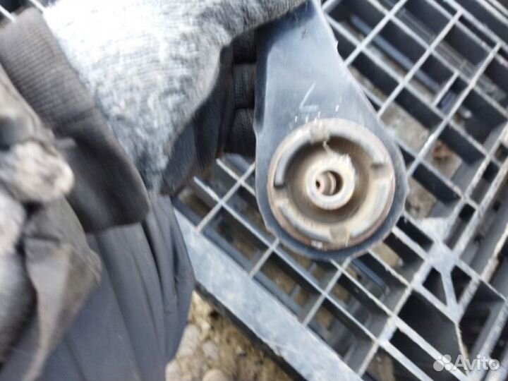 Рычаг передний левый Lexus Gs430 UZS190 3uzfe 2005