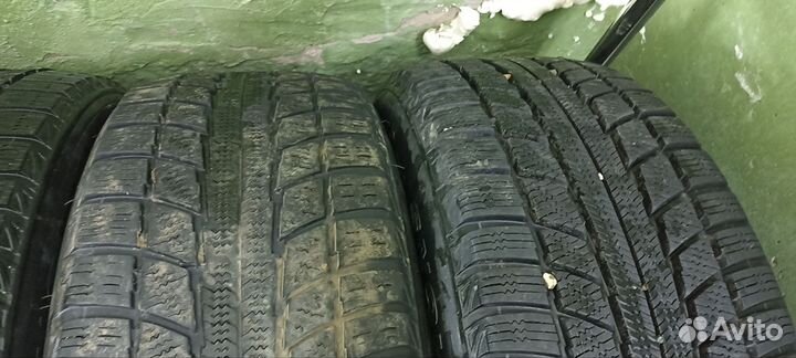 Triangle TR777 235/55 R17 103V